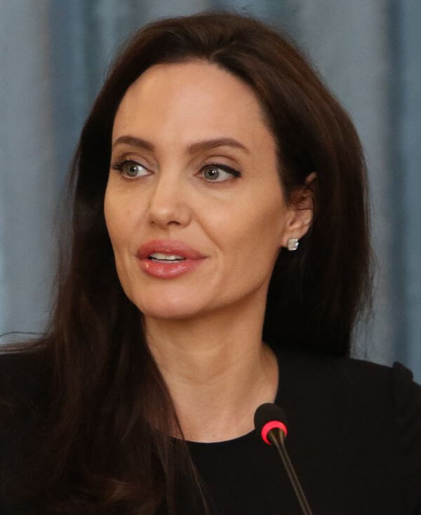 Angelina_Jolie_March_2017.jpg